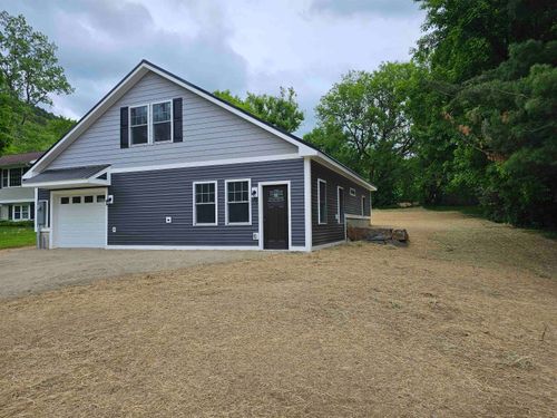 122 Devino Ln, Bristol, VT, 05443-1128 | Card Image