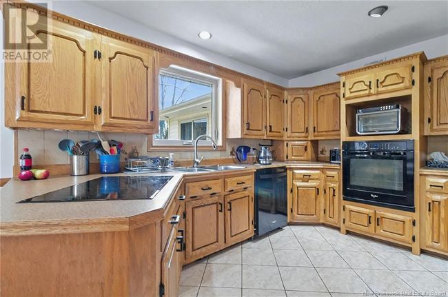 764 Papineau Crt, House other with 5 bedrooms, 3 bathrooms and null parking in Dieppe NB | Image 21