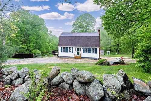 26 Moulton Hill Rd, Stafford Springs, CT, 06076-3311 | Card Image