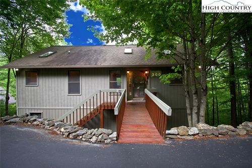 300 Overbrook Trail, Beech Mountain, NC, 28604 | Card Image