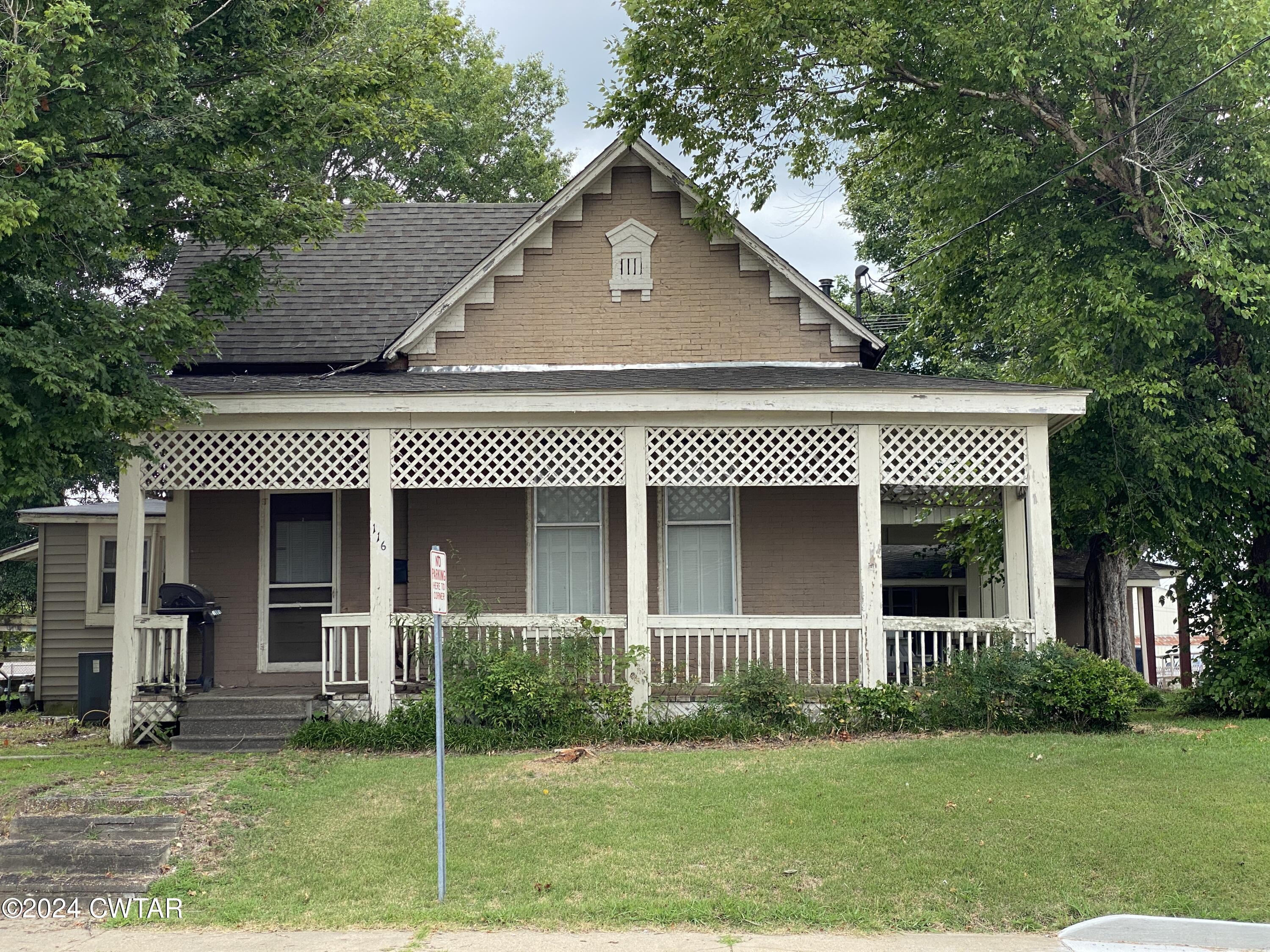 Church St, Halls, TN 38040