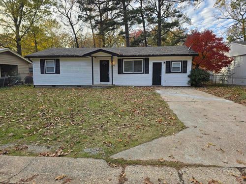 820 Edgehill Dr, Benton, AR, 72015-3910 | Card Image