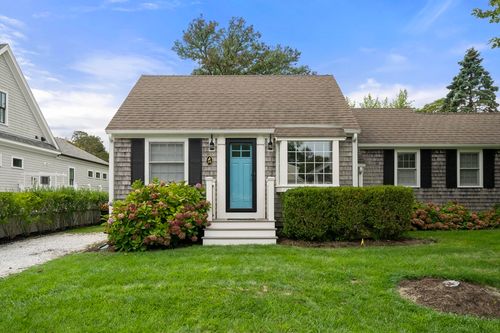 24 Cross St, Harwich Port, MA, 02646-1813 | Card Image