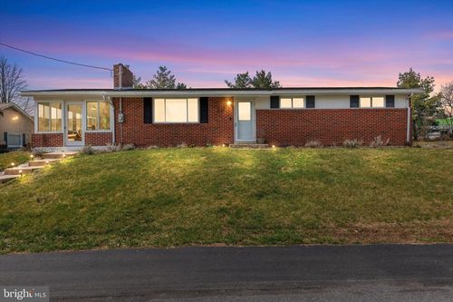 1420 Adams Ave, HARRISBURG, PA, 17112-1101 | Card Image