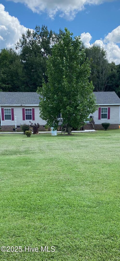 1746 Over The Farm Rd, Halifax, NC, 27839-8729 | Card Image