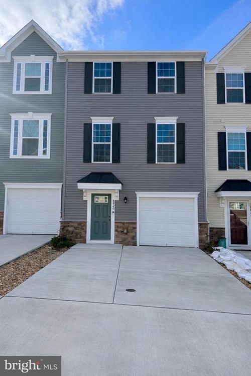 8820 Stevenson Ln, SPOTSYLVANIA, VA, 22553-1993 | Card Image