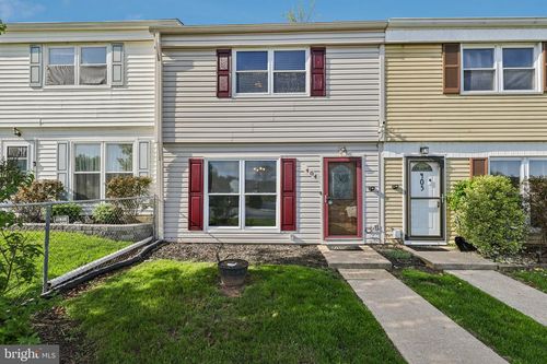 404 Red Tulip Ct, TANEYTOWN, MD, 21787-2326 | Card Image