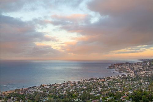 1155 Katella St, Laguna Beach, CA, 92651-3521 | Card Image