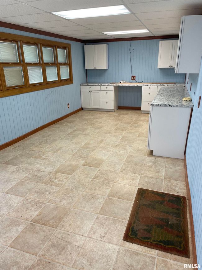 702 W Pershing Rd, House other with 3 bedrooms, 2 bathrooms and null parking in Decatur IL | Image 31