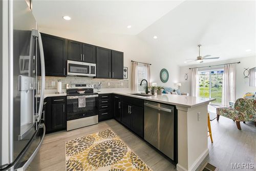 1016 Black Bear Dr, House Springs, MO, 63051-1574 | Card Image