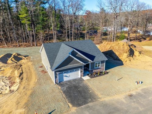 6-6 Nicols Way, Easthampton, MA, 01027-4405 | Card Image