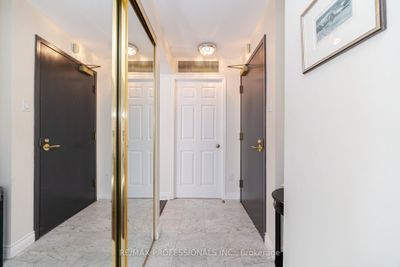 301 - 7 Broadway Ave, Condo with 1 bedrooms, 2 bathrooms and 1 parking in Toronto ON | Image 3