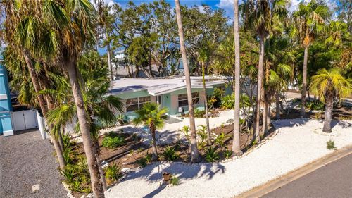 112 7th St, BELLEAIR BEACH, FL, 33786-3219 | Card Image