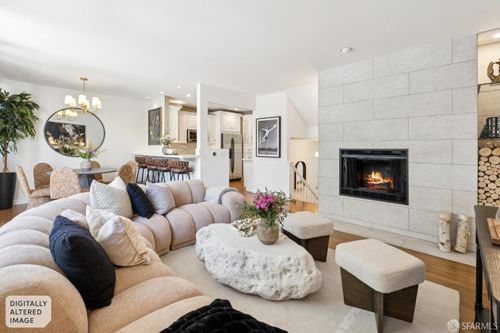 1-1439 Green St, San Francisco, CA, 94109-9421 | Card Image