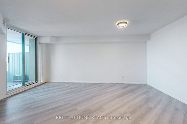 PH-201 - 1 Emerald Lane, Condo with 2 bedrooms, 2 bathrooms and null parking in Thornhill ON | Image 9