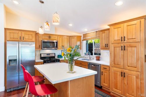 56 Laguna Seca Court, St. Helena, CA, 94574 | Card Image