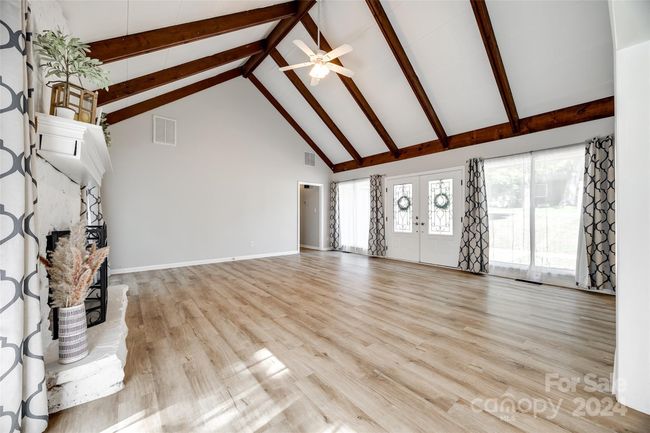 3071 Point Clear Dr, House other with 3 bedrooms, 2 bathrooms and null parking in Tega Cay SC | Image 5