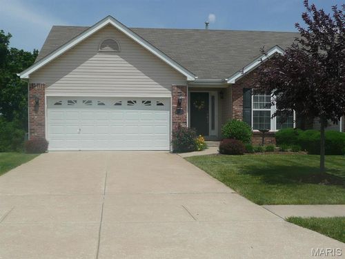 118 Fallon Villa Ct, O Fallon, MO, 63368-7352 | Card Image