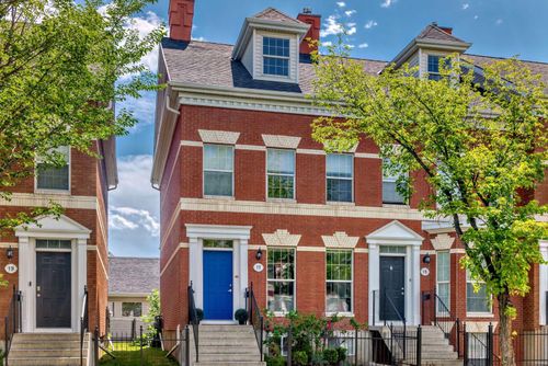 17 Promenade Way Se, Calgary, AB, T2Z2Z4 | Card Image