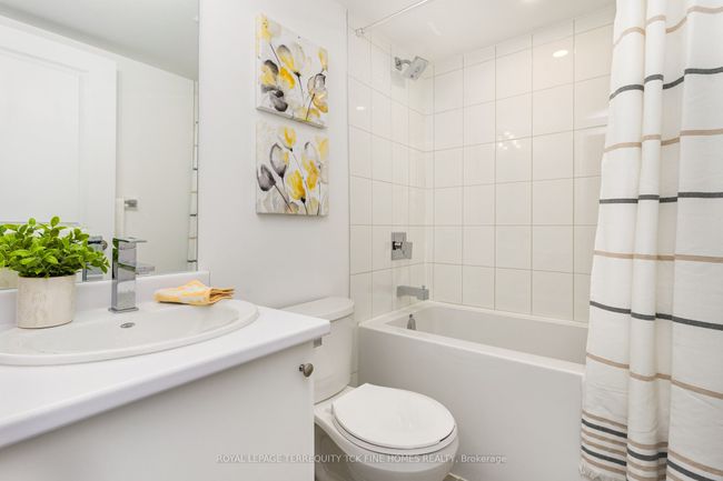 61 Kenneth Kirby Lane, House attached with 2 bedrooms, 3 bathrooms and 3 parking in Stouffville ON | Image 29