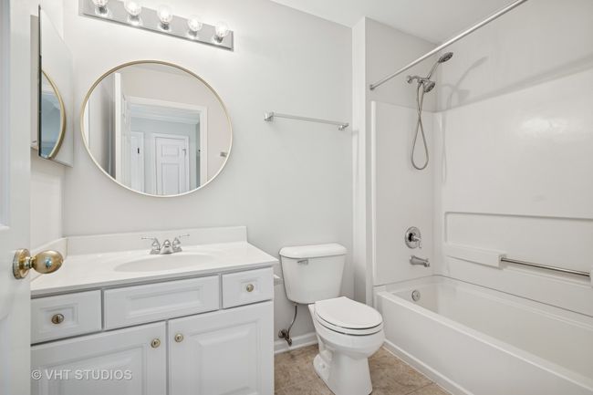 6063 Delaney Dr, Townhouse with 3 bedrooms, 4 bathrooms and 2 parking in Hoffman Estates IL | Image 16