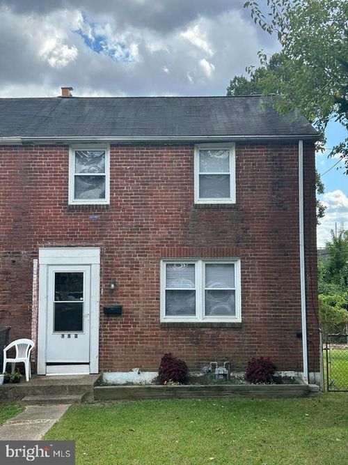 152 Maple Hill Rd, WILMINGTON, DE, 19804-2328 | Card Image