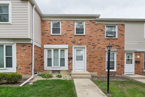 3062 Kingston Ct, Streamwood, IL, 60107-2916 | Card Image