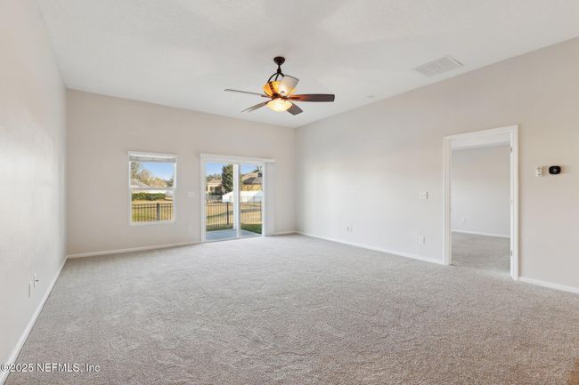 4468 Song Sparrow Dr, House other with 5 bedrooms, 3 bathrooms and null parking in MIDDLEBURG FL | Image 4