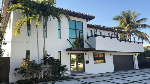 13300 Biscayne Bay Ter, North Miami, FL, 33181-2231 | Card Image