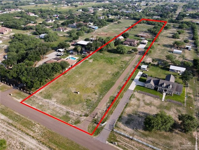 5213 Mile 8 1/2 Rd, House other with 3 bedrooms, 3 bathrooms and 2 parking in Edinburg TX | Image 26