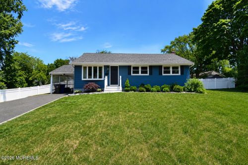 469 East Rd, Belford, NJ, 07718-1174 | Card Image