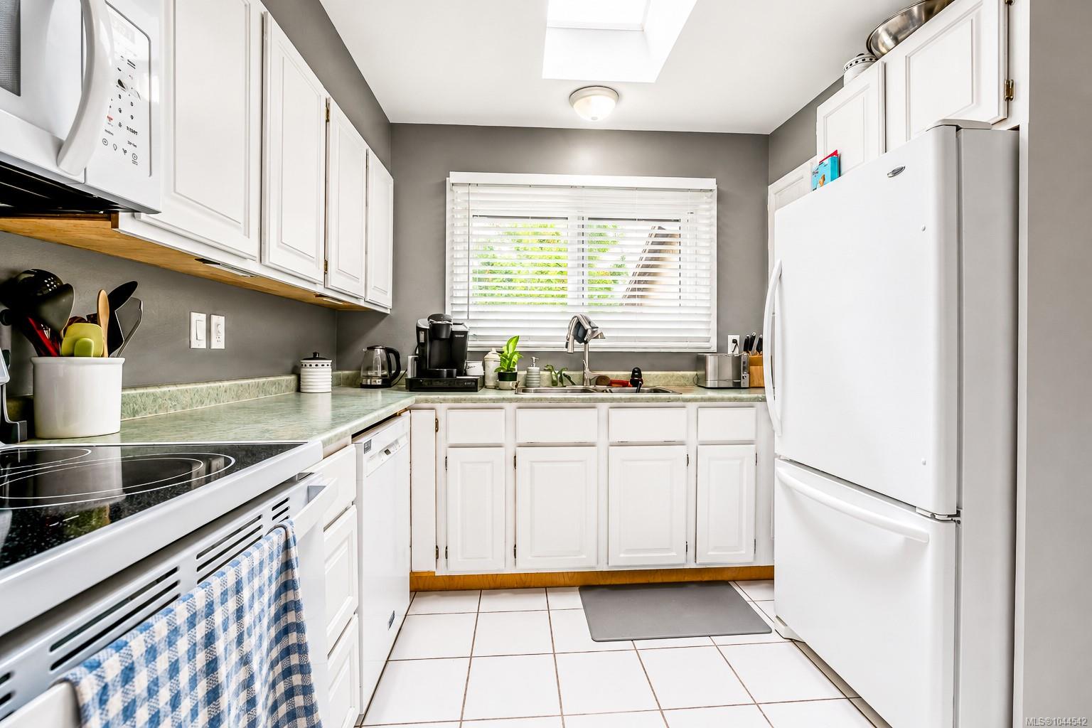 Residential in Central Saanich 5