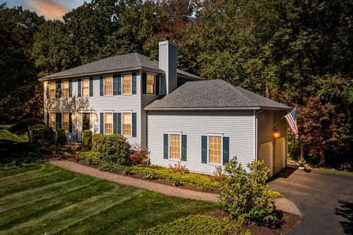 12 Jasmine Rd, Medway, MA, 02053-2281 | Card Image