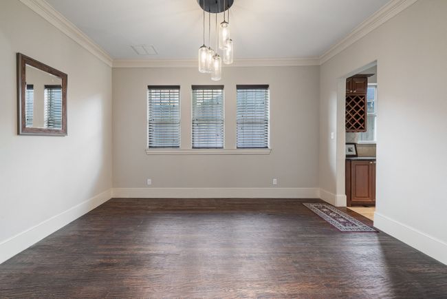 dining room | Image 19