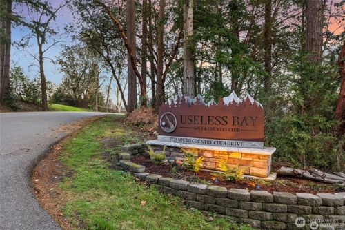 2378 Discovery Pl, Langley, WA, 98260-8304 | Card Image
