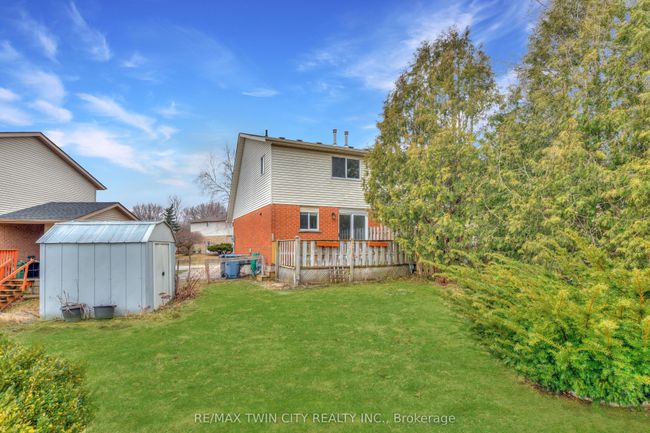 44 Cole Rd, House attached with 3 bedrooms, 2 bathrooms and 3 parking in Guelph ON | Image 38