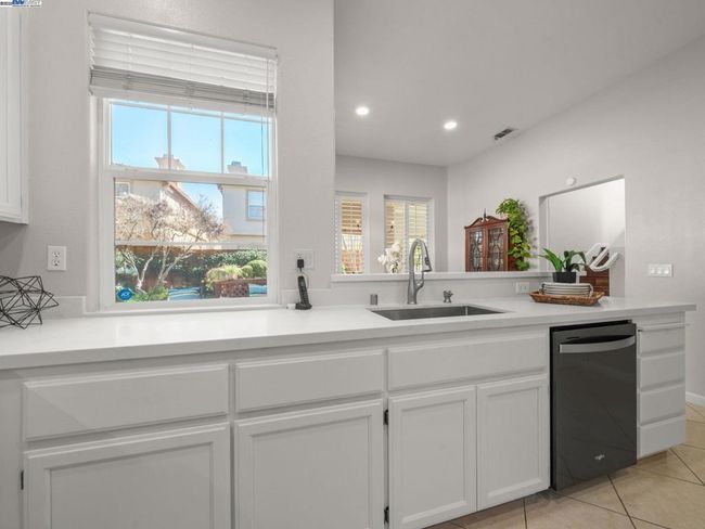 NEWLY PAINTED​​‌​​​​‌​​‌‌​‌‌​​​‌‌​​‌‌​‌​​​​​‌ CABINETS | Image 17