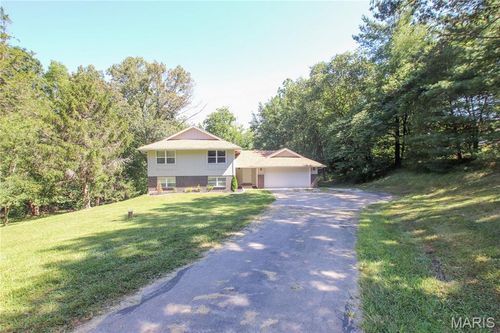 355 Somerset Dr, Villa Ridge, MO, 63089-2403 | Card Image