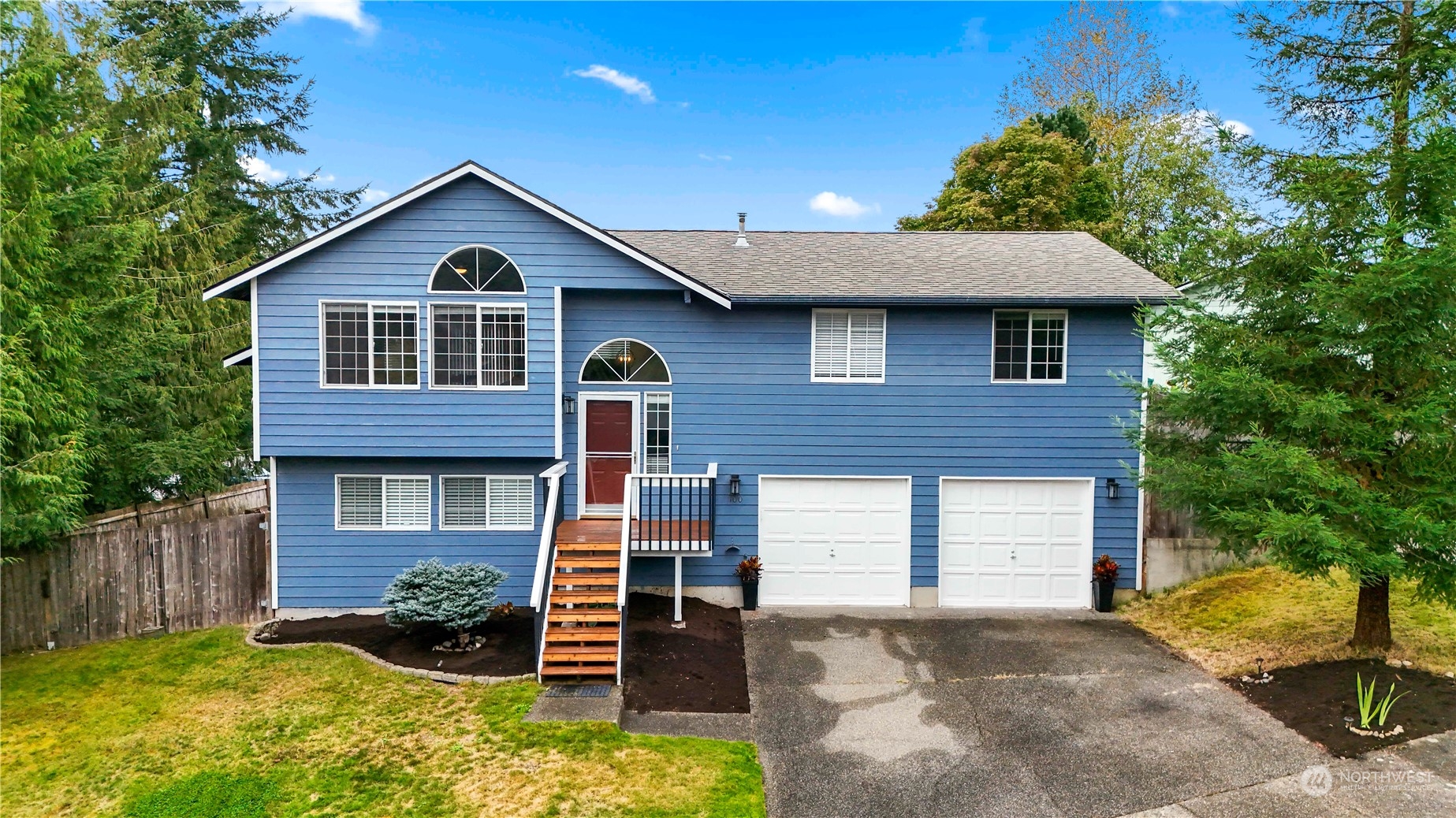 Tompkins Pl, Granite Falls, WA 98252