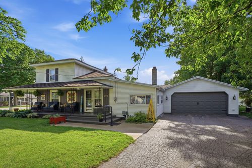 338 Park St, Wayland, MI, 49348-1048 | Card Image