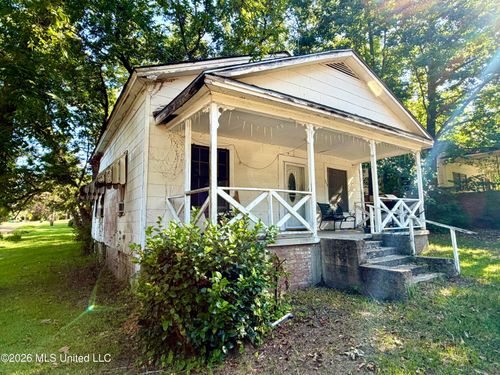 352 Mary St, Brookhaven, MS, 39601-2742 | Card Image