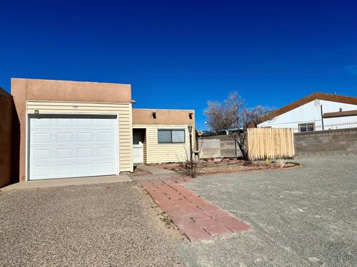 571 Star Villa Cir Se, Rio Rancho, NM, 87124-2928 | Card Image