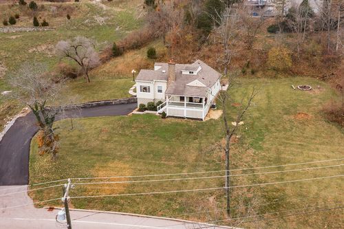 1605 Waterworks Rd, Newport, KY, 41071-2529 | Card Image