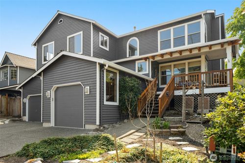 16515 126th Ave Ne, Woodinville, WA, 98072-7947 | Card Image