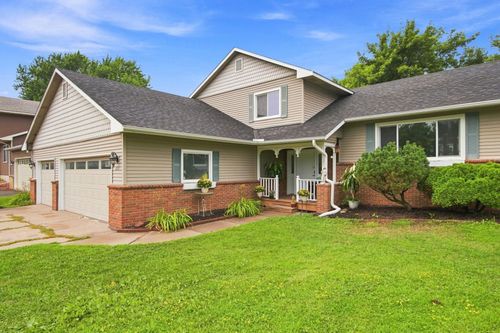 2137 Orchard Ln, White Bear Lake, MN, 55110-5430 | Card Image