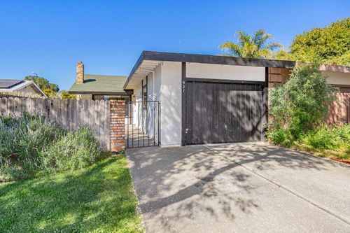 921 Bienville St, Davis, CA, 95616-2901 | Card Image