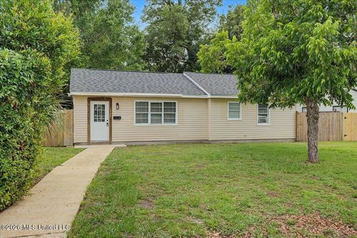 1775 Vaughn St, Biloxi, MS, 39531-3321 | Card Image