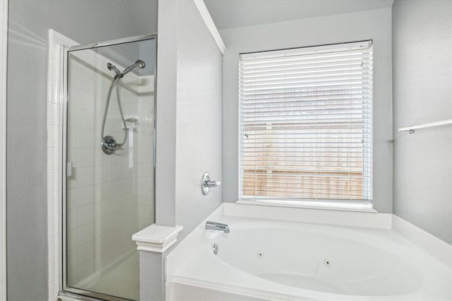 28519 Peper Hollow Ln, House other with 4 bedrooms, 3 bathrooms and 3 parking in Spring TX | Image 19