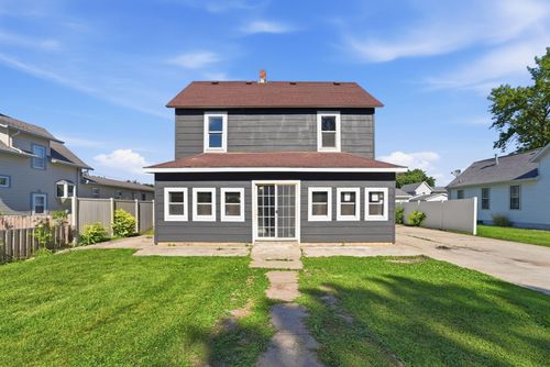 406 12th St S, Benson, MN, 56215-1817 | Card Image