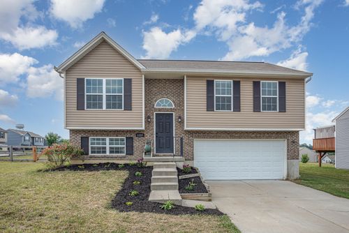 1157 Gemstone Pointe Dr, Walton, KY, 41094-7517 | Card Image